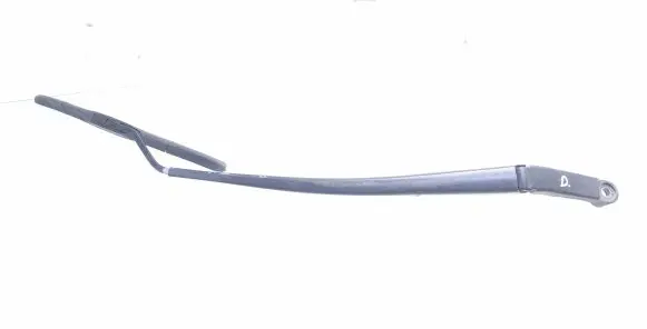 Toyota RAV 4 (XA40) Front wiper blade arm 8297