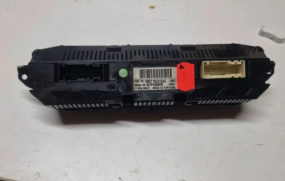 Ford Focus Climate control unit 7M5T18C612AC W7FA88005