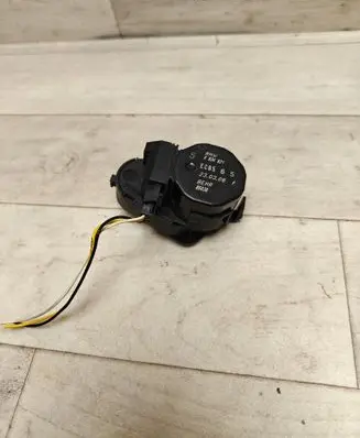 BMW X3 E83 Air flap motor/actuator 6941821