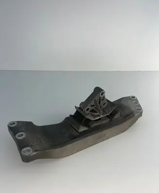 KIA Stinger Gearbox mounting bracket