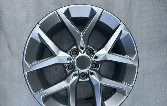 BMW X1 U11 R17 alloy rim 6898299