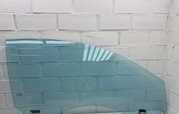 Mercedes-Benz CLK A209 C209 Front door window/glass (coupe) 