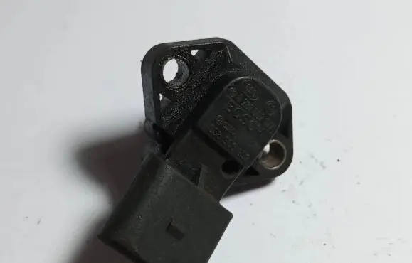 Volkswagen PASSAT B6 Air pressure sensor 038906051 0281002177