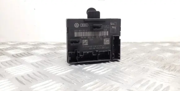 Audi A1 Door control unit/module 8X0959793F