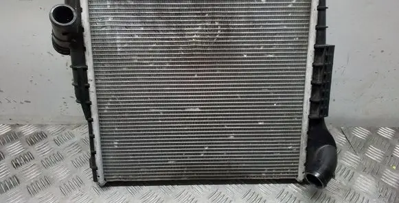 Coolant radiator