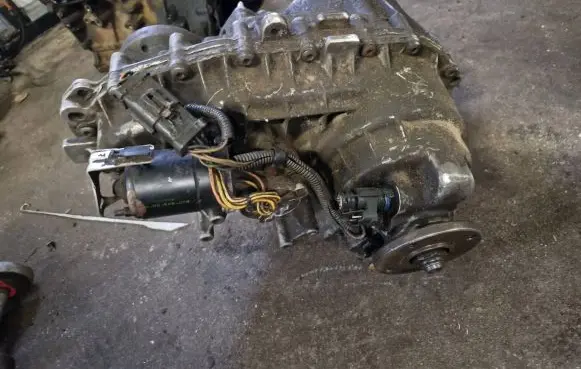 Ford Explorer Gearbox-reducer motor F77A-7A195-GA