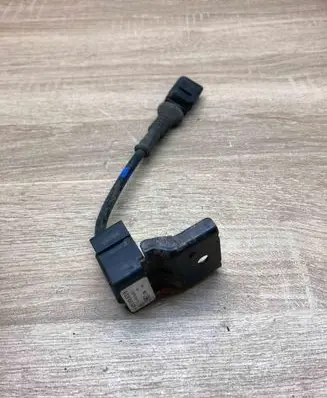 Audi A8 S8 D2 4D ABS wheel speed sensor 4E0616575B 15179200362