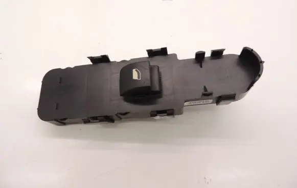 Peugeot 307 Electric window control switch 96351625XT D184