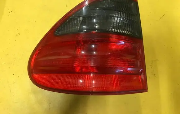 Mercedes-Benz E W210 Rear/tail lights