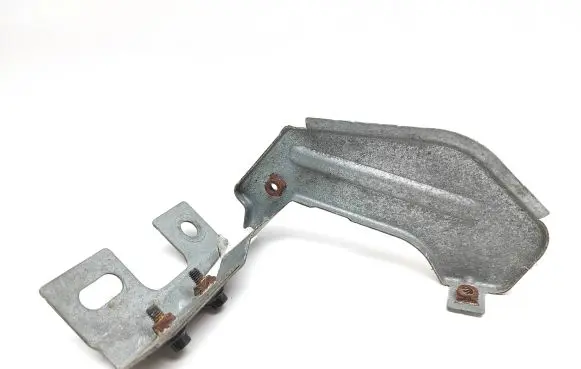 Volvo V40 Fender mounting bracket