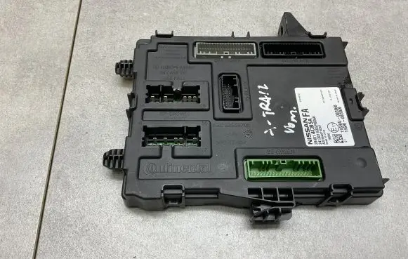 Nissan X-Trail T32 Comfort/convenience module 284B14CB5A