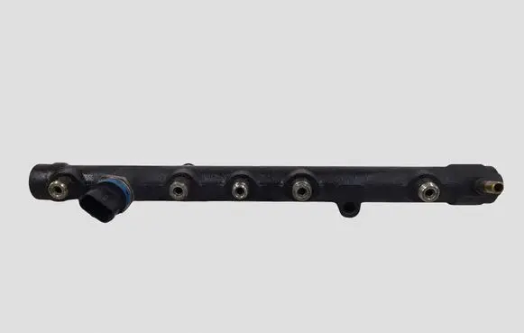 Nissan Primastar Fuel main line pipe 0445214065 8200330912 H418278