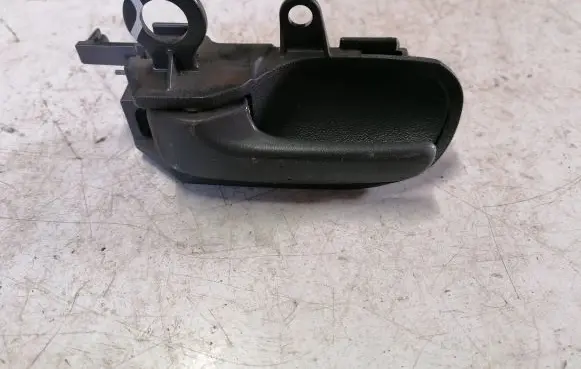 Toyota Yaris Front door interior handle