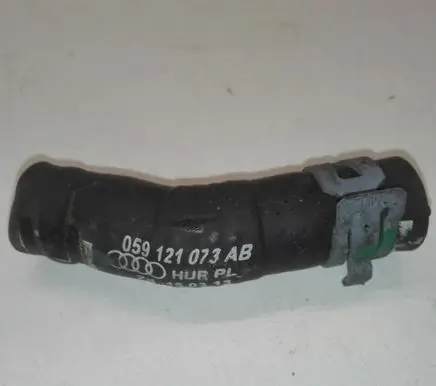 Audi Q7 4M Engine coolant pipe/hose 059121073AB