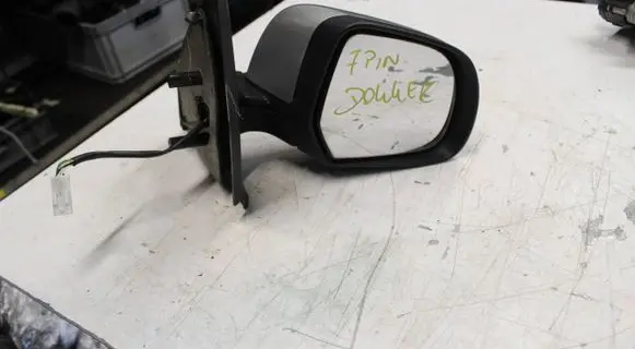 Dacia Dokker Front door electric wing mirror