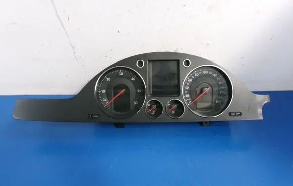 Volkswagen PASSAT B6 Speedometer (instrument cluster)