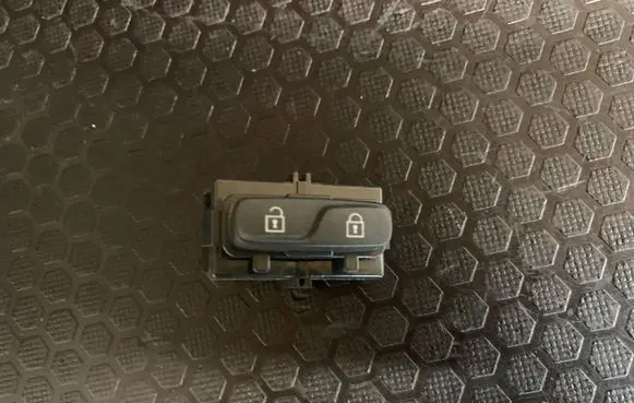 Volvo XC60 Central locking switch button 31318987 10W514