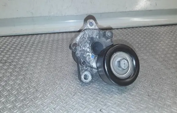 KIA Venga Generator/alternator belt tensioner 252812a200