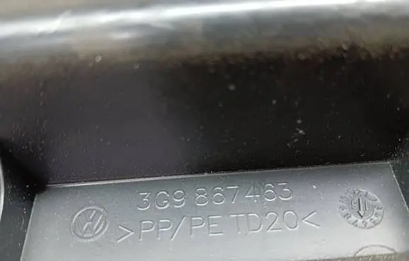 Volkswagen PASSAT B8 Other trunk/boot trim element 3G9867463