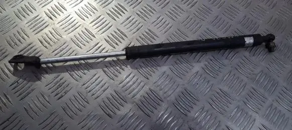 Mitsubishi Sigma Front bonnet/hood damper/strut