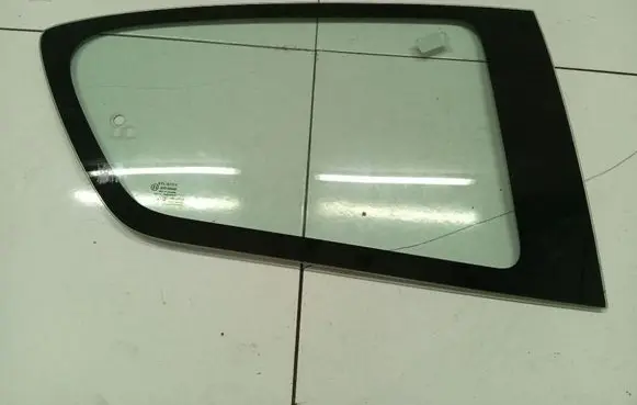 Toyota Aygo AB10 Rear side window As2