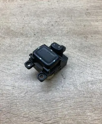 Mazda 6 Wing mirror switch 183608