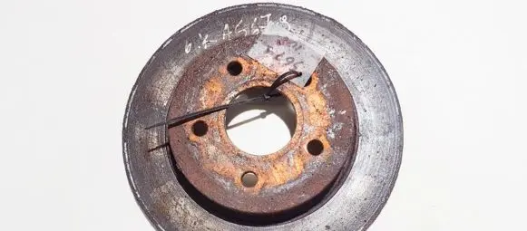 Ford Focus Rear brake disc neventiliuojamas