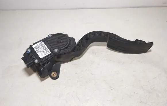 Renault Laguna III Accelerator throttle pedal 0280755085