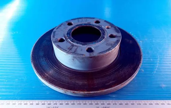 Volkswagen Jetta V Rear brake disc C03580432 719315085