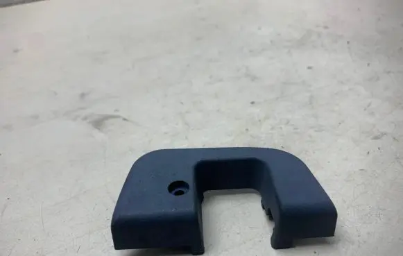 Mercedes-Benz C W203 Other front door trim element A2037230224