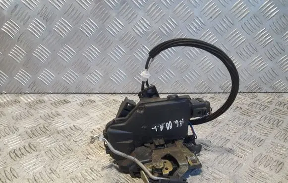 Audi A6 S6 C5 4B Rear door lock 4B0839016B