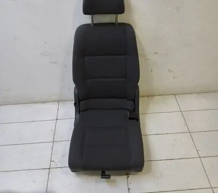 Volkswagen Touran I Rear seat 