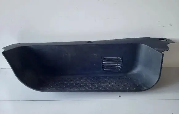 Renault Trafic III (X82) Front sill trim cover 93868844