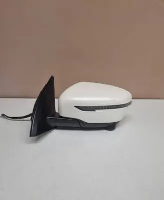 Front door electric wing mirror