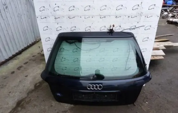 Audi A4 S4 B5 8D Tailgate/trunk/boot lid