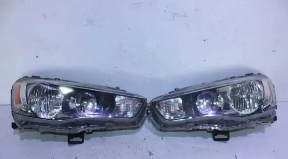 Mitsubishi Outlander Headlights/headlamps set 