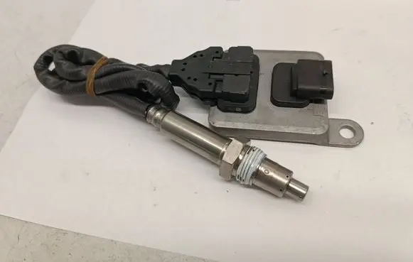 Mercedes-Benz C W205 Lambda probe sensor A0009053503 0009053503 5WK96682D