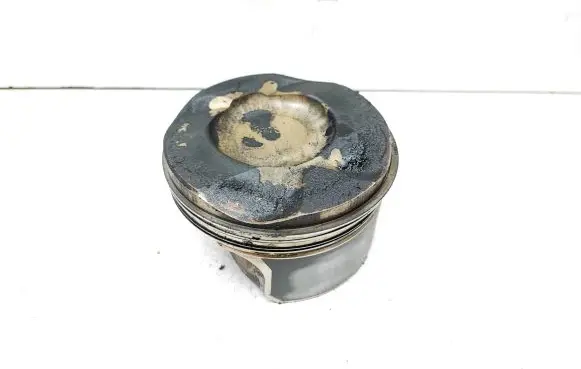 BMW 3 E92 E93 Piston 