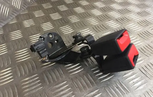 Audi A6 S6 C7 4G Rear seatbelt buckle
