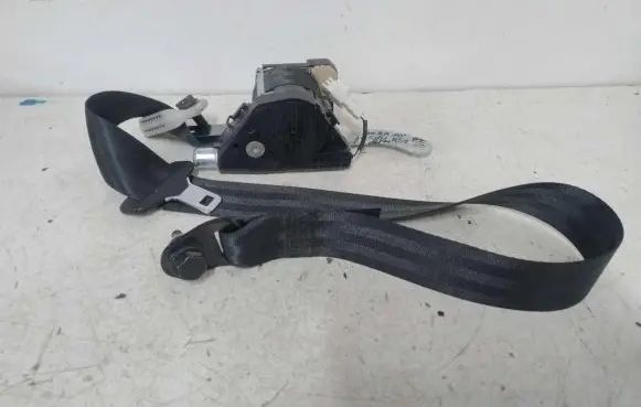 Nissan Micra Front seatbelt