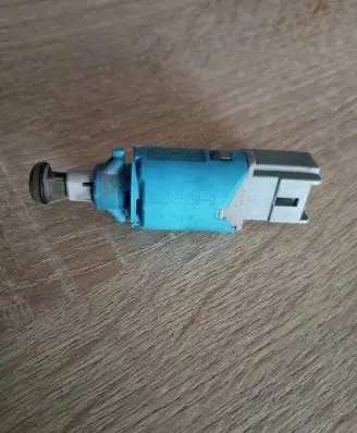 Renault Megane II Brake pedal sensor switch 8200168239B