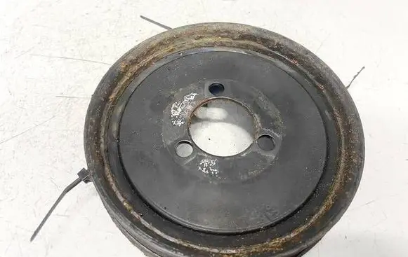 BMW 1 E81 E87 Crankshaft pulley