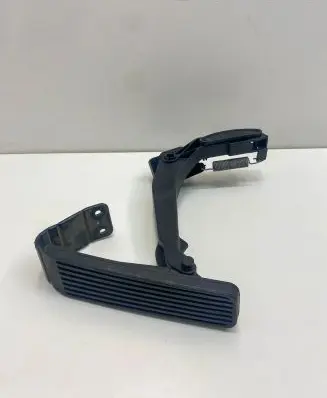 Mercedes-Benz SL R129 Accelerator throttle pedal A1243011320 A1293010382