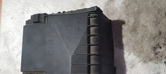 Volkswagen Eos Fuse box cover 1K0937132F