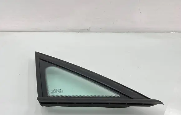 Seat Altea Front triangle window/glass DOT27M2310AS2 43R001057