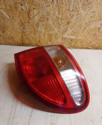 Nissan Almera Rear/tail lights 4880AA