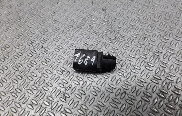 Audi A4 S4 B7 8E 8H Outside/external air temperature sensor 1Z0820535