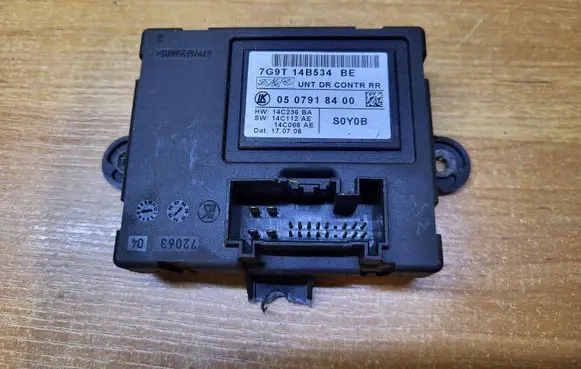Volvo XC70 Door control unit/module 7G9T14B534BE 0507918400