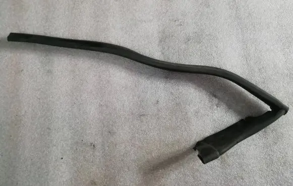Mercedes-Benz E W212 Engine compartment rubber A2126280098