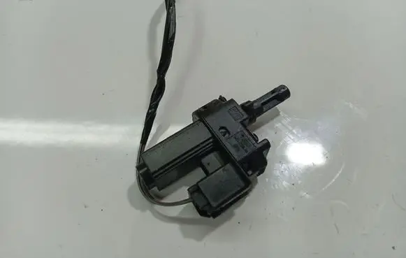 Ford C-MAX II Brake pedal sensor switch 4M5T7C534AA